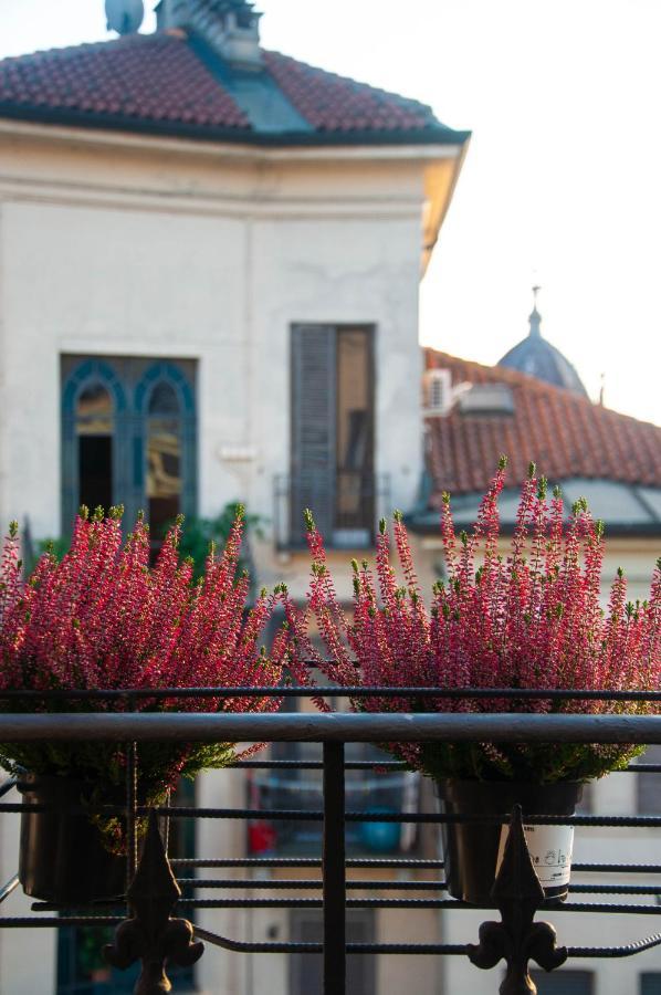 Suite Sommeiller Comfort In Centro Torino Exterior foto